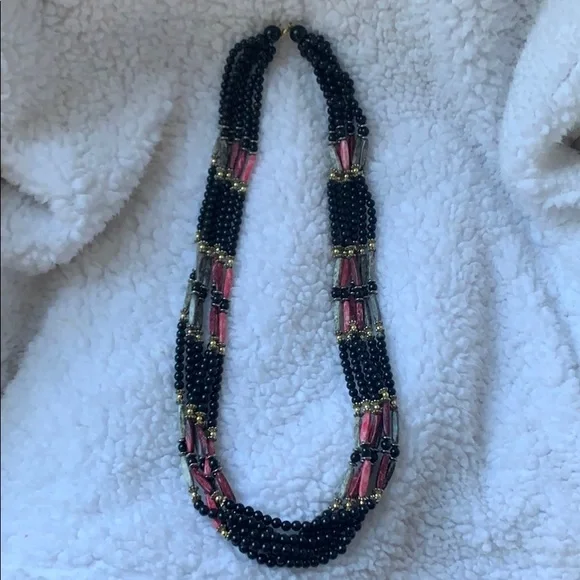 Vintage black beaded necklace - Picture 3 of 9